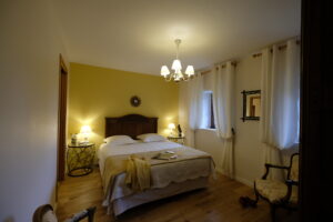 Chambre Primevère. Avec vue sur le jardin d'Arsac